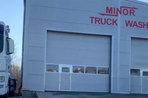 LKW-Waschanlage der Spedition-Minor